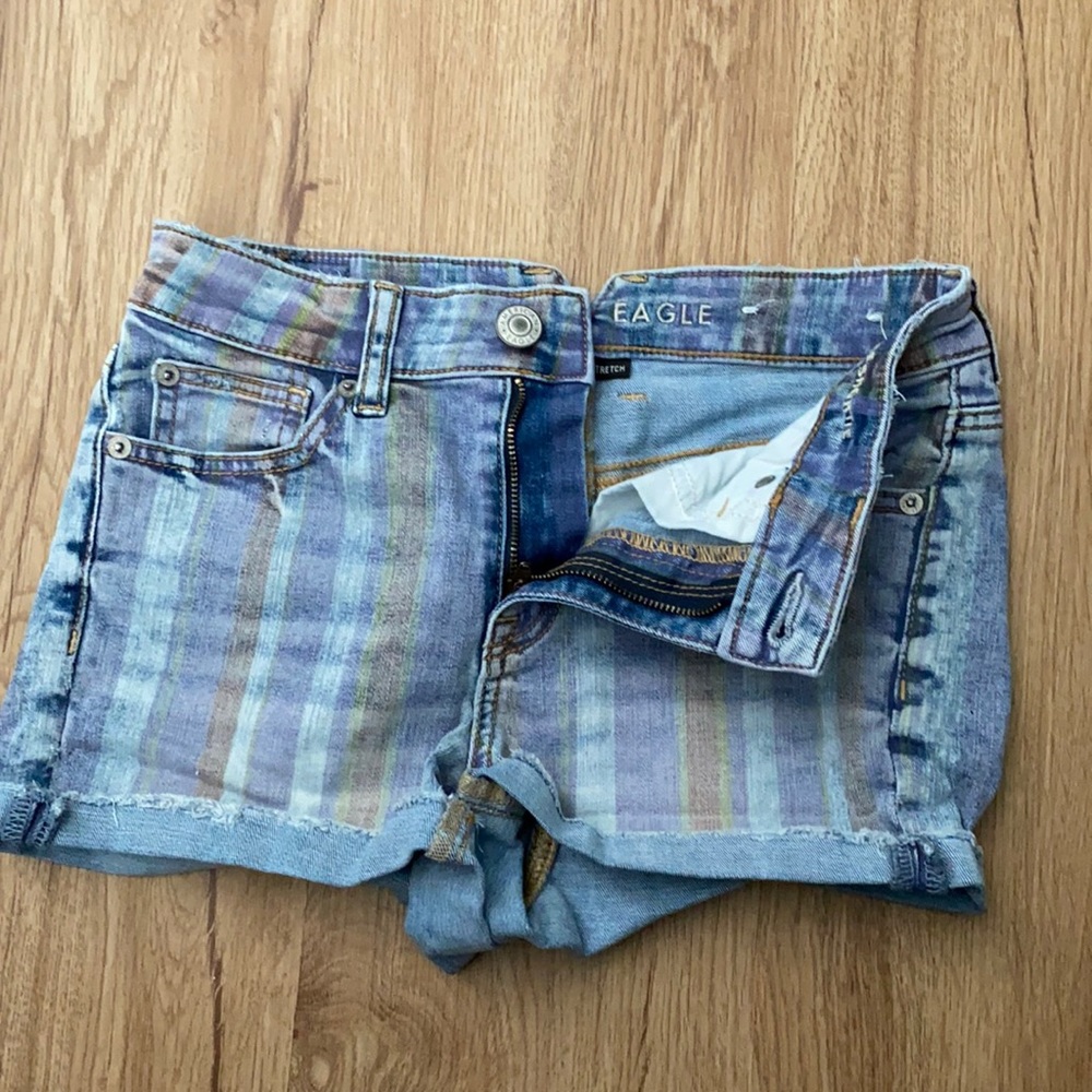 10/10 american eagle hirise shortie nextlevelstretch with pastel stripes size 4